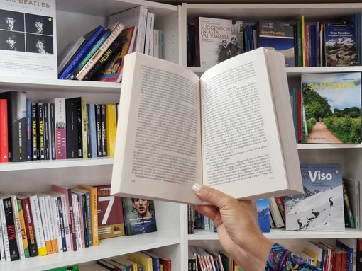 Buona lettura dal Caffè Letterario di Bra con “Le pagine che ci legano ogni sera”