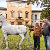 L’artista Franco Alessandria (a destra) con lo storico Mario Boetti