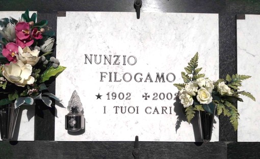 Nel camposanto di Monteu Roero il loculo dove riposa Nunzio Filogamo