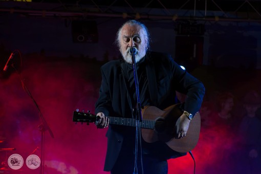 La musica dei Nomadi per il concerto di Natale all’Auditorium del Centro di Riabilitazione Ferrero di Alba