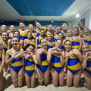 Centro Sportivo Val Maira nuoto artistico di Roccabruna, 2° posto a Leinì nella categoria ragazze