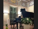 Il pianoforte nel salone consiliare di Cherasco