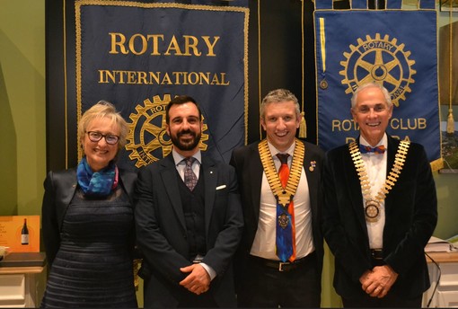 Piera Arata, Davide Bianco, Paolo Fortuna (Presidente del Rotary Club Alba) e Remo Gattiglia