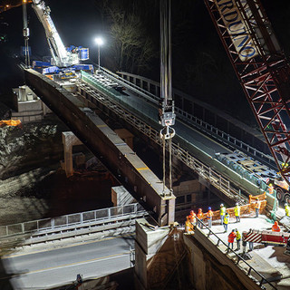 Ricostruzione del ponte San Bernardo sulla A6 Torino-Savona: varata la nuova trave [VIDEO]