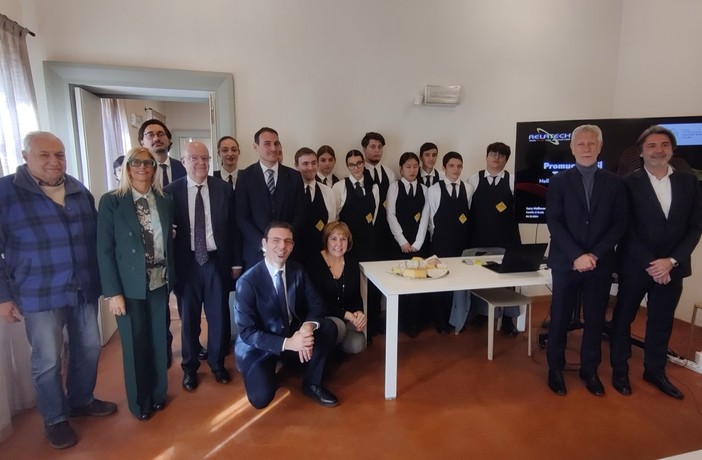 Alcuni momenti dell'incontro tenuto questa mattina al castello di Roddi