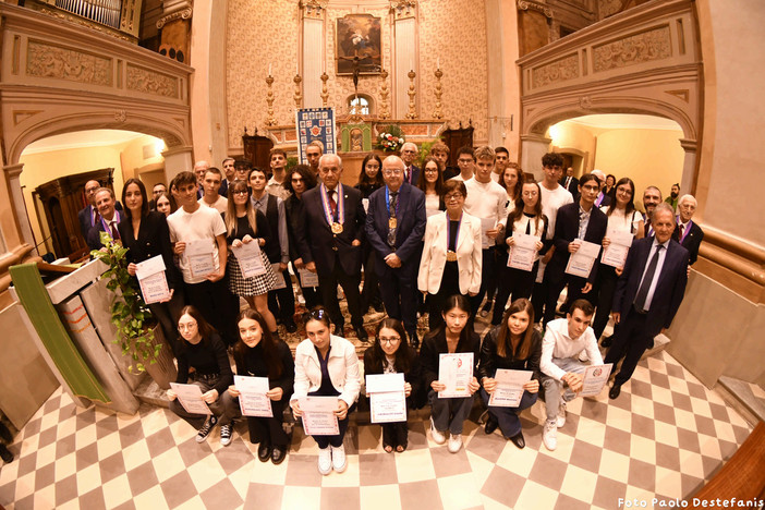 Cavalieri del Roero, gran festa con assegnazione delle borse di studio