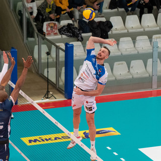 La partita più bella per Andrea Santangelo, che con Simoni Parodi ha trascinato Cuneo alla vittoria per 3-0 in quel di Ravenna (Credits: Daniele Ricci)