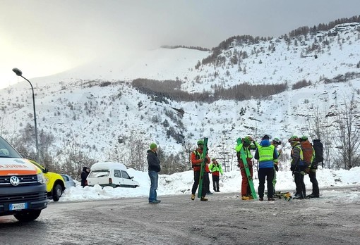 Slavina a Monesi travolge sei scialpinisti: due dei feriti elitrasportati a Mondovì