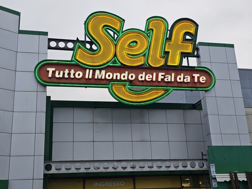 Il “Self” di Borgo San Dalmazzo chiude definitivamente, al posto arriverà il Brico