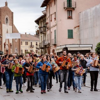 A Saluzzo si apre Uvernada: protagonisti cultura, tradizione, artigianato tra incontri, balli e musica occitana