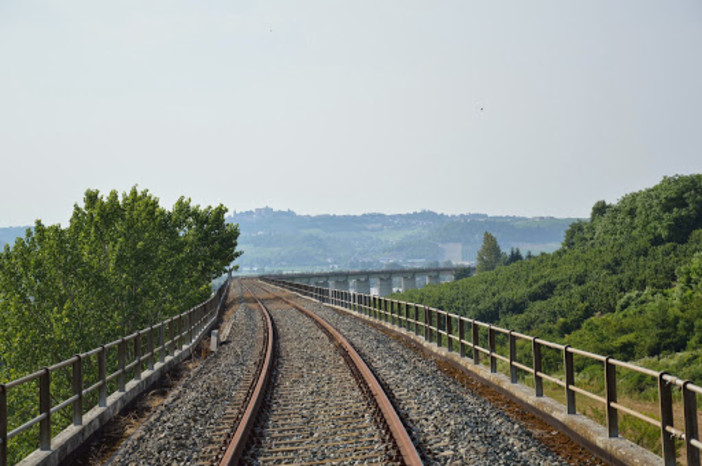 Linee ferroviarie sospese: in Regione si torna a parlare della Alba-Castagnole Lanze