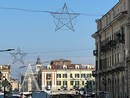 Cuneo si veste di luci per il Natale: allestimento delle luminarie anche in corso Nizza