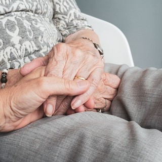 L'ospedale S. Croce di Cuneo organizza un corso formazione per familiari e badanti