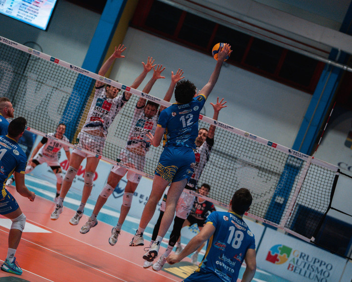 Un attacco di Spagnol (Foto Legavolley)