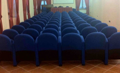 L'interno dell'auditorium civico di Cherasco