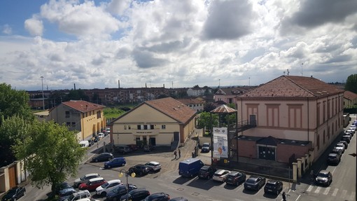 Bra, al Centro Arpino l'incontro &quot;Come buchi nel cieolo&quot;