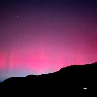 L'aurora boreale a Vernante nelle foto di Aurora Giordano, Maurizio Dalmasso, Erica Giordano e Chiara Giordano