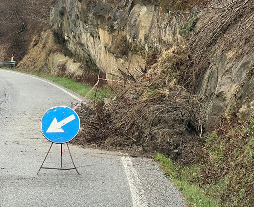 Frana nel Cebano sulla provinciale 54