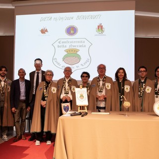 Il Castello di Grinzane Cavour ha ospitato la 22ª Dieta della Confraternita della Nocciola Tonda Gentile di Langa