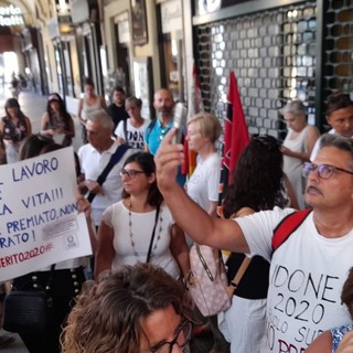 Scuola, le nuove assunzioni dimezzano la graduatoria. Ma al Cub non basta: &quot;Garanzie per i 500 idonei che avanzano in Piemonte&quot;