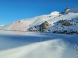 La strada prima dello sgombero, in corso adesso