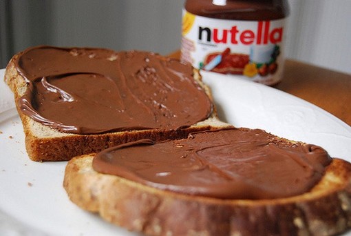 La Nutella: il primo barattolo fu prodotto il 20 aprile 1964. Da allora un successo dietro l'altro.