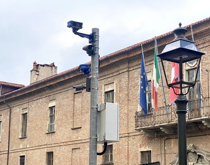 Le telecamere degli accessi alla ztl del centro storico di Saluzzo