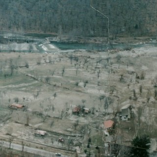 Ormea dopo l'esondazione del Tanaro nel 1994 - Panoramica aerea di Aldo Acquarone