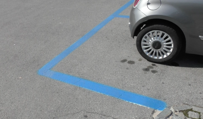 A Savigliano sotto le feste mezz'ora gratis di parcheggi blu