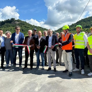 Terminati i lavori in sei mesi: riaperto il cavalcaferrovia di strada del Villarello a Ceva