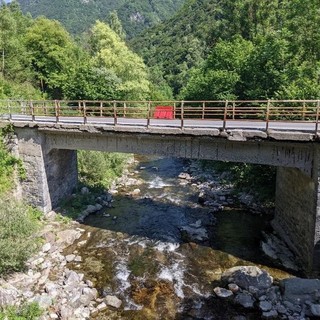 Lavori sul ponte a Pradleves in località Rio Lavato, tre giorni di chiusura sulla Sp12