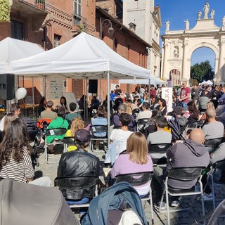 Grande successo per l'evento &quot;Rete Mamma&quot; a Cherasco: più di duemila persone agli incontri con 70 esperti