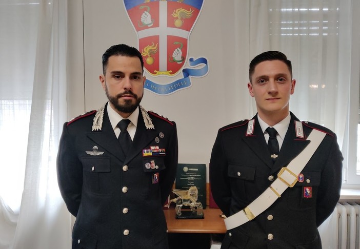 Il capitano Giuseppe Santoro, a sinistra, e il carabiniere Davide Della Rocca