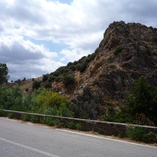 Immagine di repertorio, strada di montagna