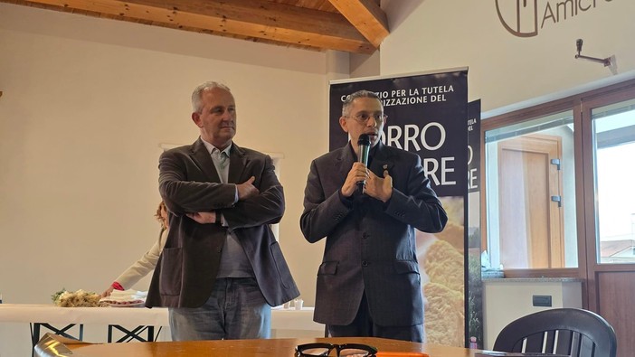 Gemellaggio tra il Coniglio di Tarantasca e la Birra Rossa di Salmour alla 45^ Fiera del Porro di Cervere