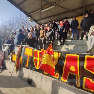 Tifosi giallorossi sugli spalti del Bravi