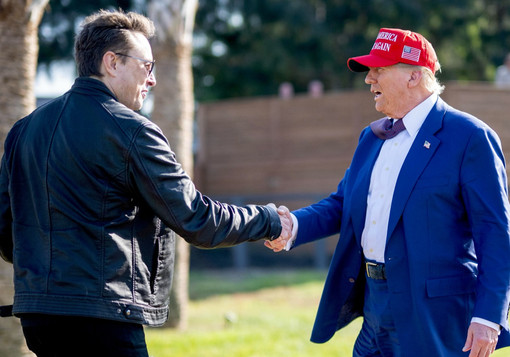 Il presidente Usa Trump, a destra, con Elon Musk