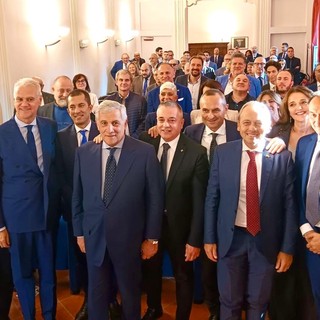 A Cherasco il ministro Tajani si complimenta con il Piemonte: &quot;La regione del Nord Italia più Azzurra&quot;