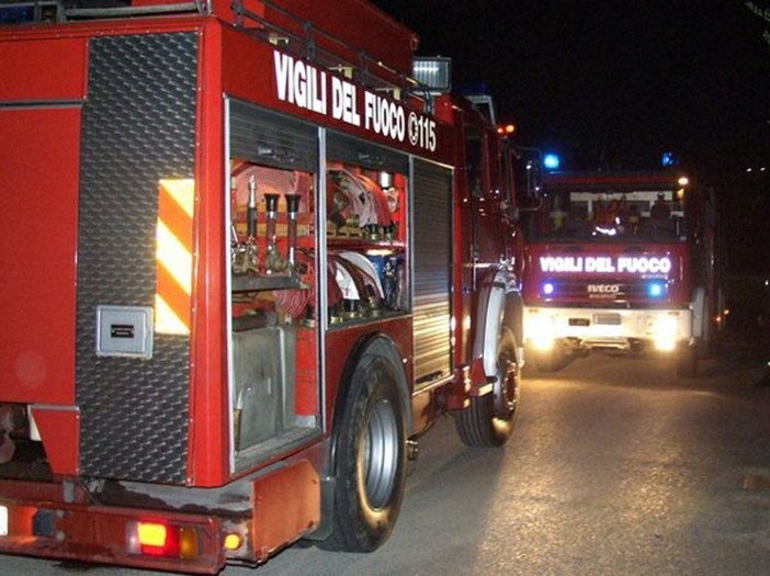 Piobesi d’Alba, nella notte auto si ribalta in via Castellero