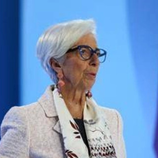 Lagarde avverte: &quot;Da shock dazi, difesa e clima rischi inflazione&quot;