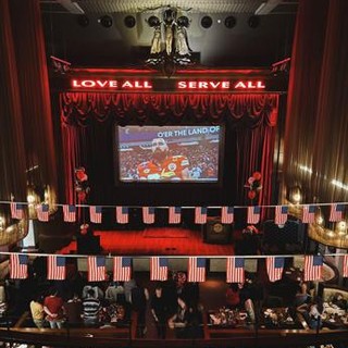 Football, negli Hard Rock Cafe di Firenze, Roma e Venezia la lunga notte del Super Bowl