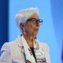 Lagarde avverte: &quot;Da shock dazi, difesa e clima rischi inflazione&quot;