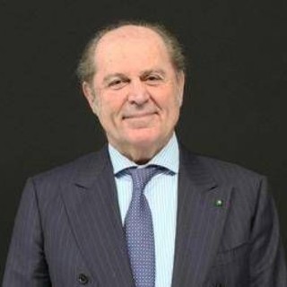 Generali, Donnet e la metafora del tennis: &quot;Pronto al prossimo set? Sono in splendida forma...&quot;